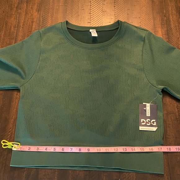 NWT dark green Momentum Seamless top, Dick's Sporting Goods (DSG), size XXL. - Picture 5 of 9